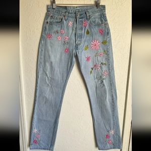 Vintage Levi's XX Jeans Women's 28X31 (Tag Size 30X32) Relaxed Button Fly